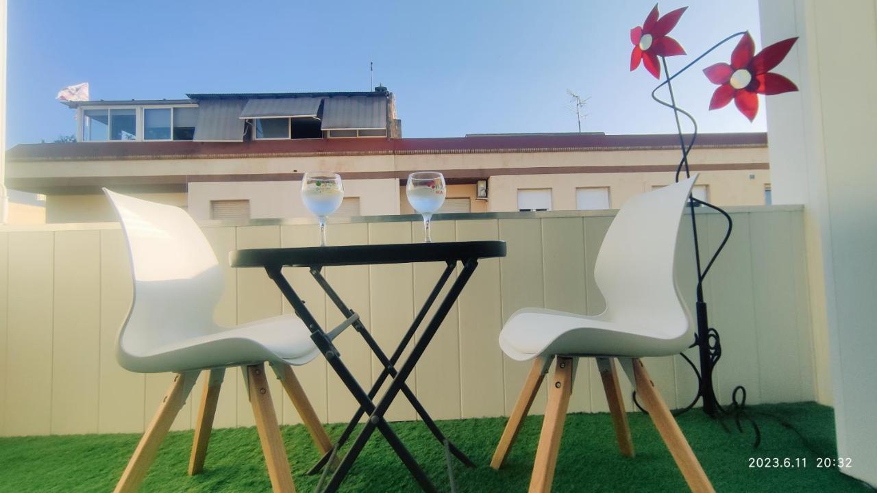 شقة Rosalia Playa San Cristobal Wifi Netflix Almuñécar المظهر الخارجي الصورة